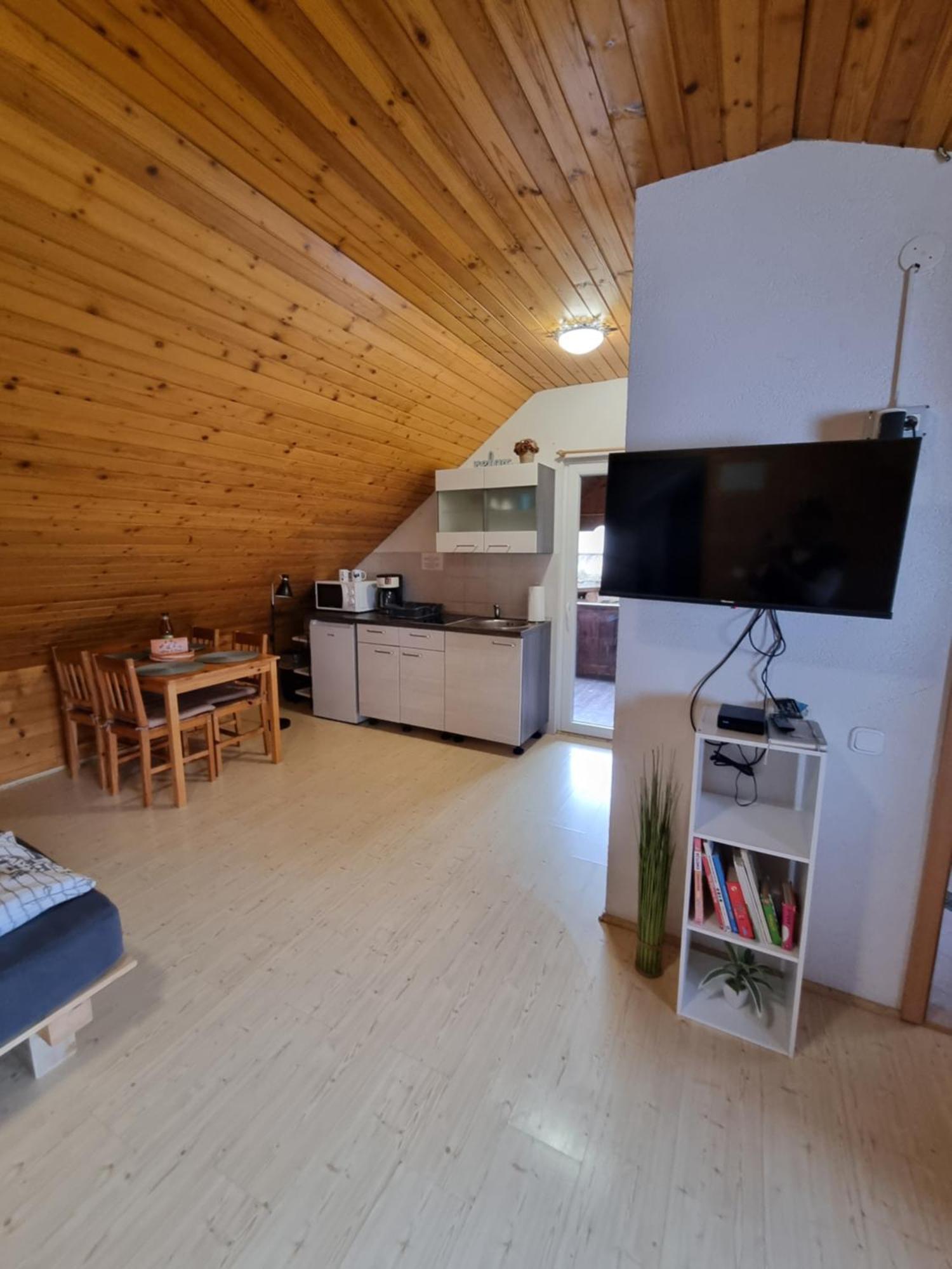 Apartma Take It Easy Bled Exteriör bild